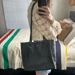 Rare Vintage Coach 7204 Leather Shoulder Bag